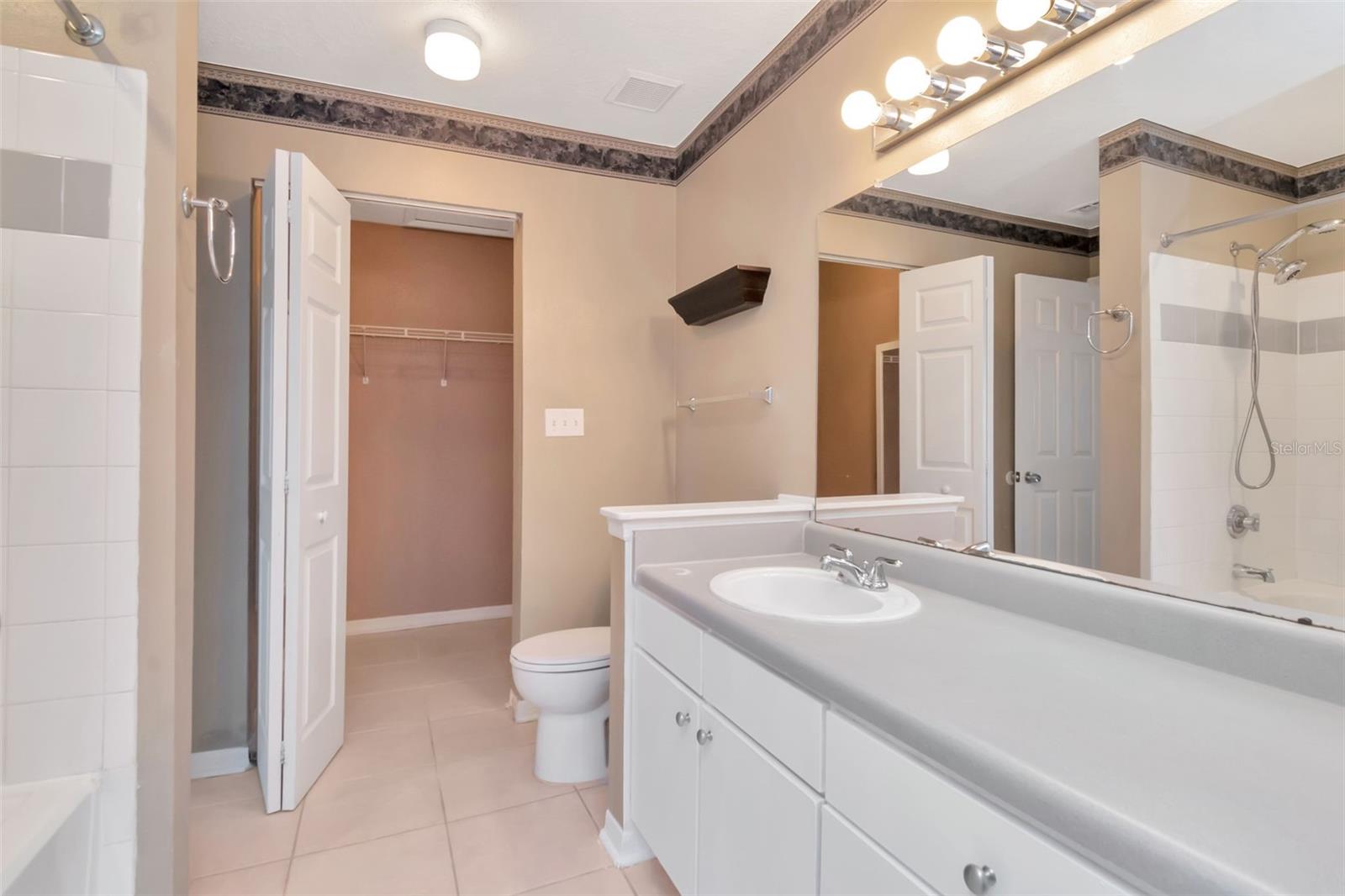 LAKE CHASE CONDOMINIUM - Residential Lease