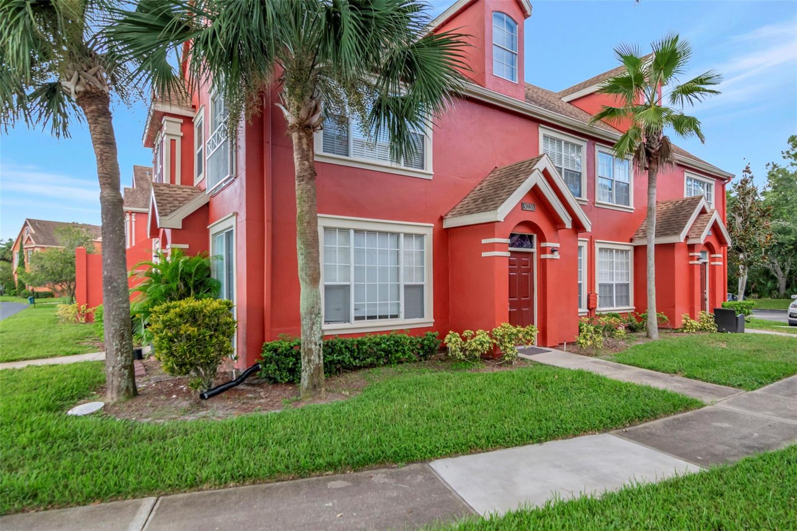 LAKE CHASE CONDOMINIUM - Residential Lease