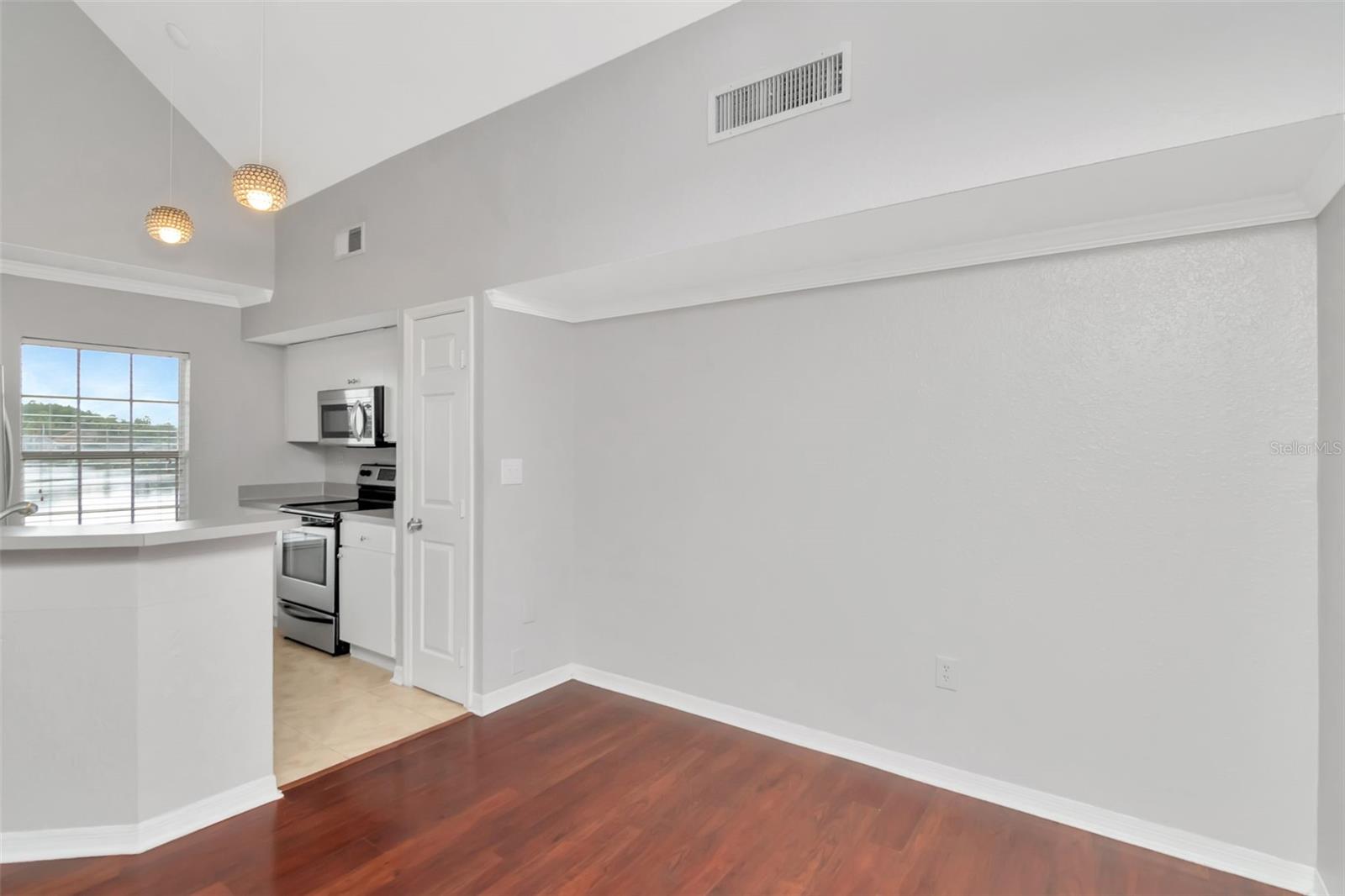 LAKE CHASE CONDOMINIUM - Residential Lease