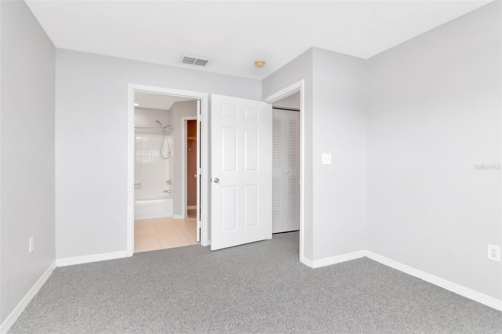 LAKE CHASE CONDOMINIUM - Residential Lease