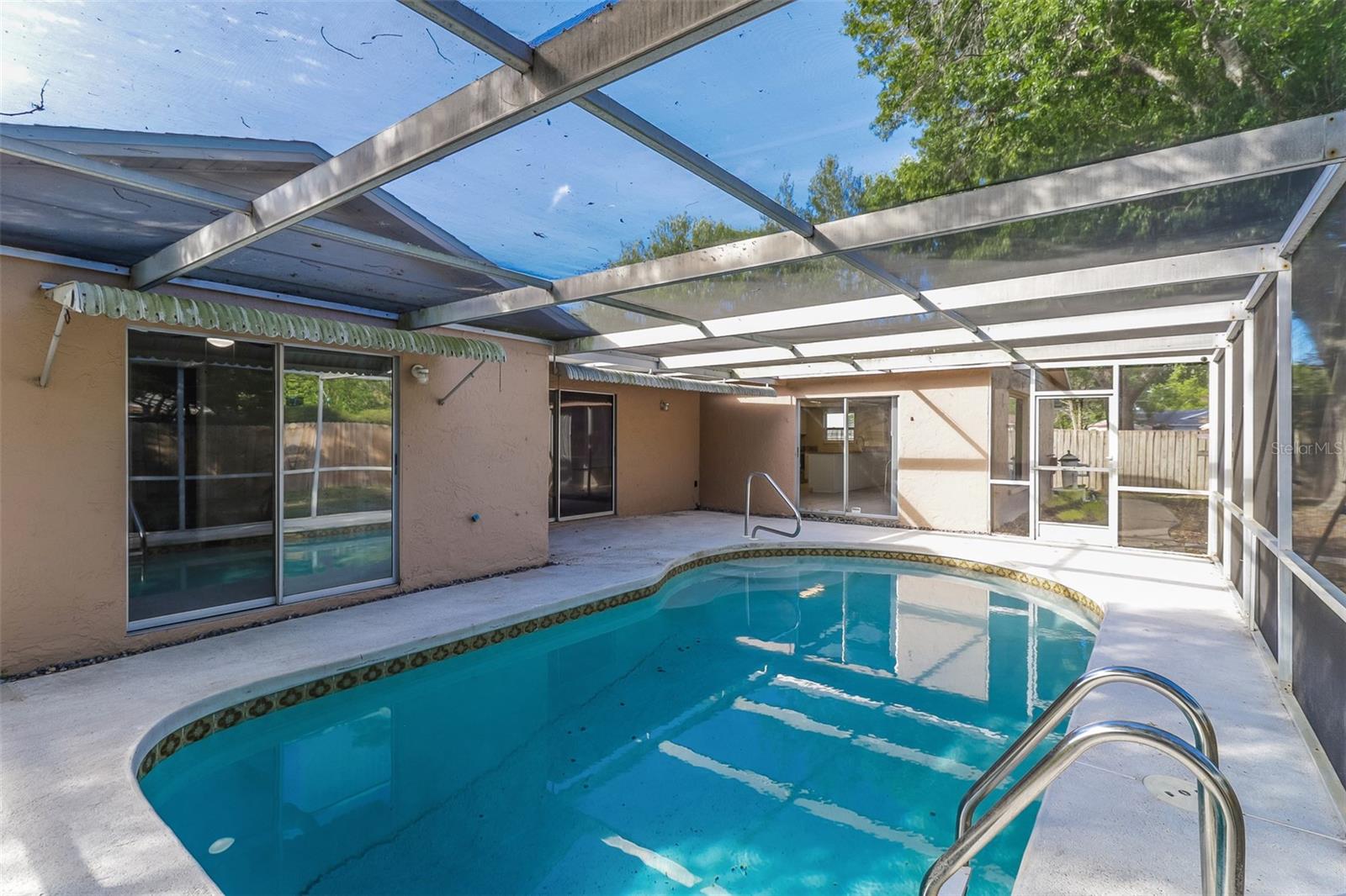 SHADOW RIDGE - Residential