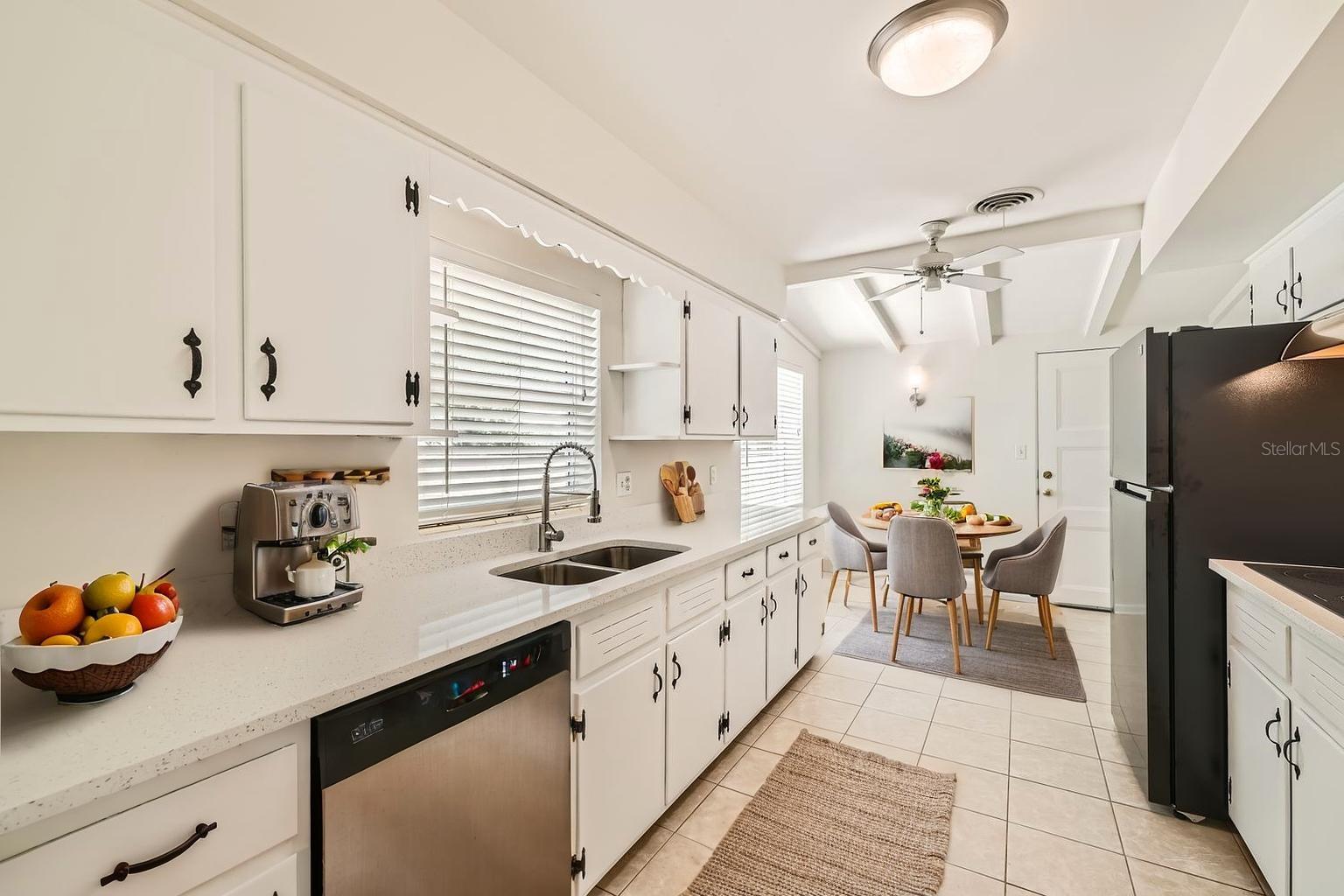 KENILWORTH SHORES SEC 02 - Residential Lease