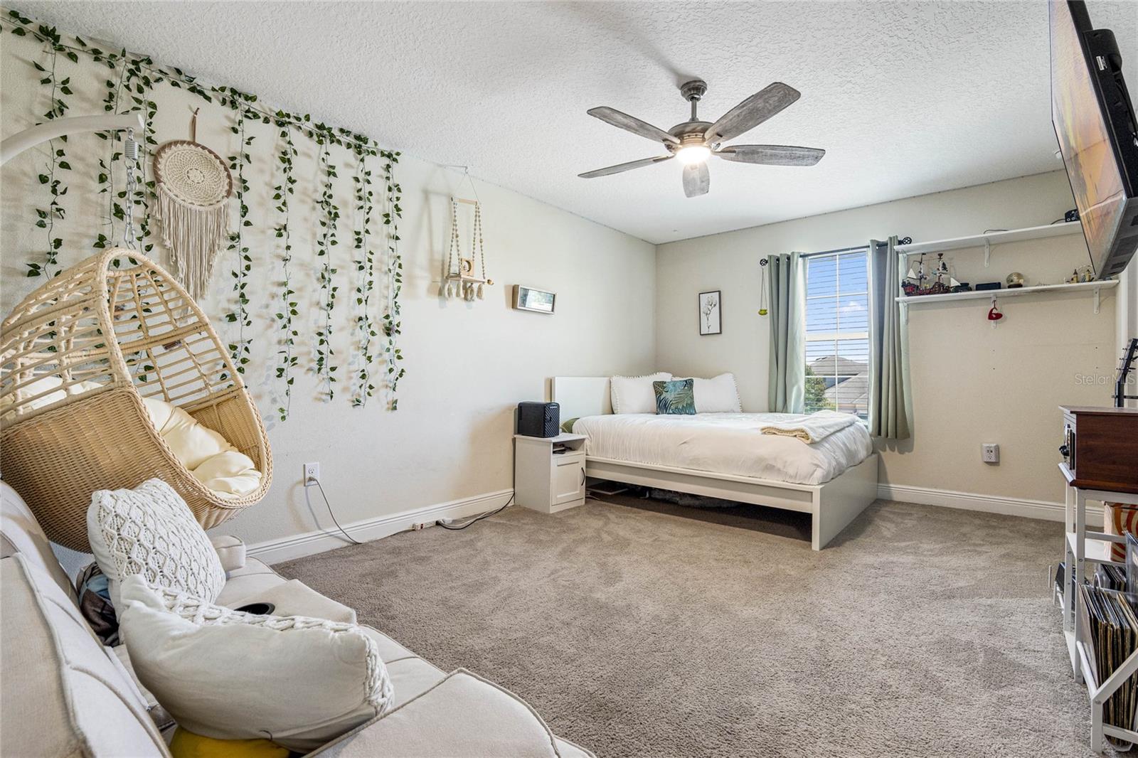 ROCK SPRINGS RIDGE - Residential