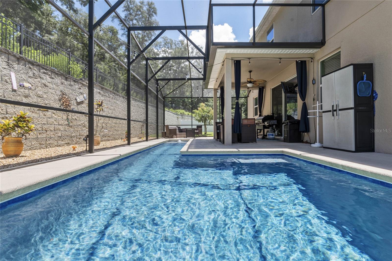 ROCK SPRINGS RIDGE - Residential