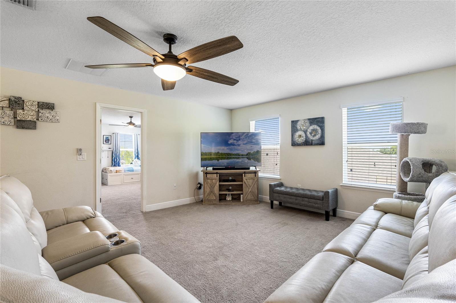 ROCK SPRINGS RIDGE - Residential