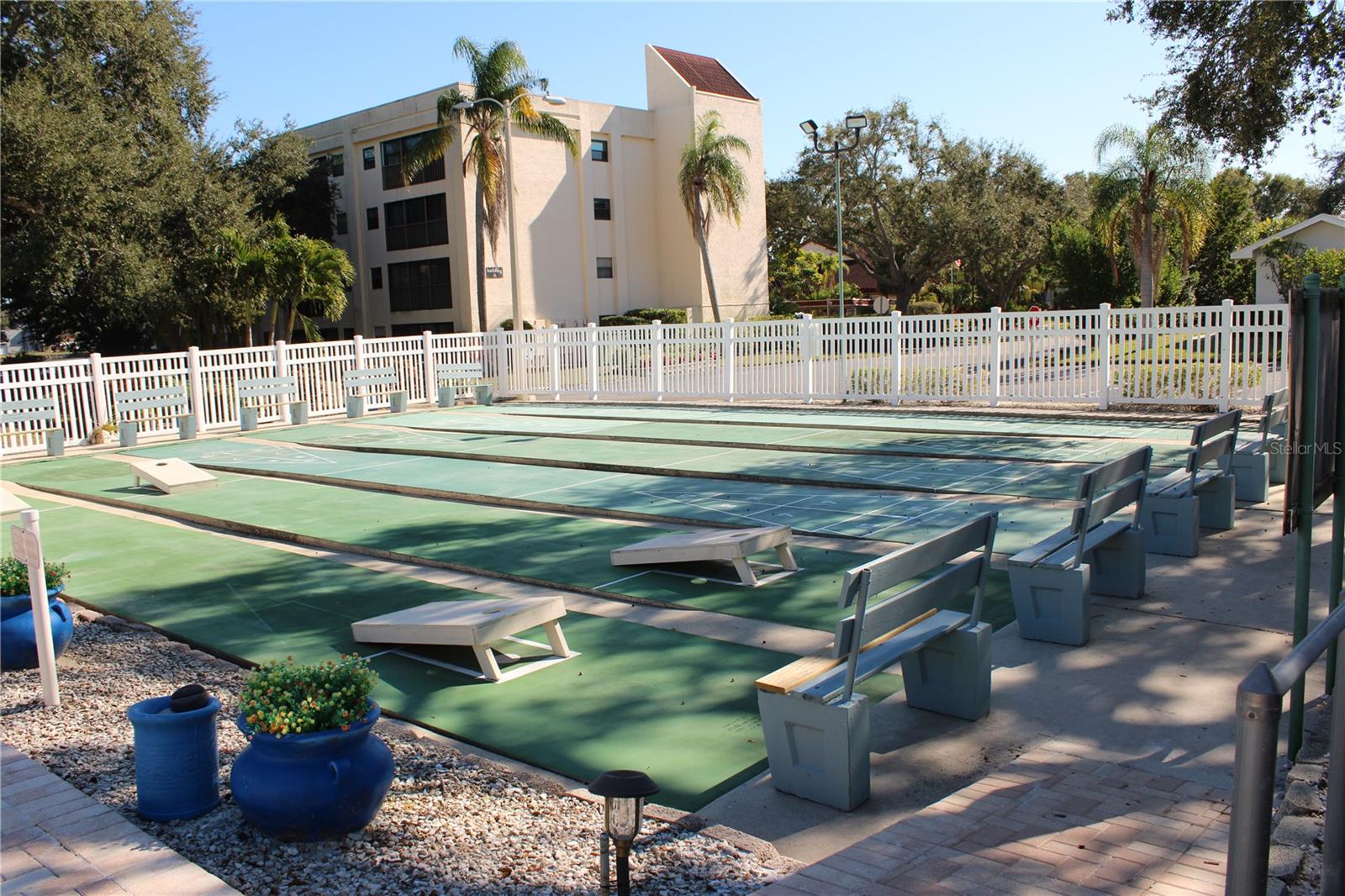 WATERS EDGE 1 CONDO - Residential