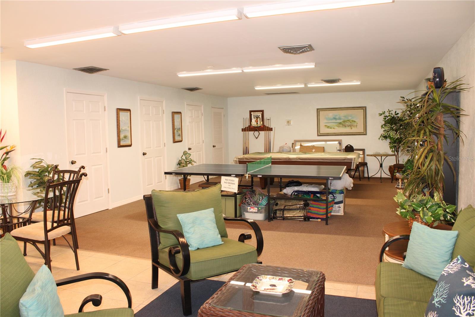 WATERS EDGE 1 CONDO - Residential