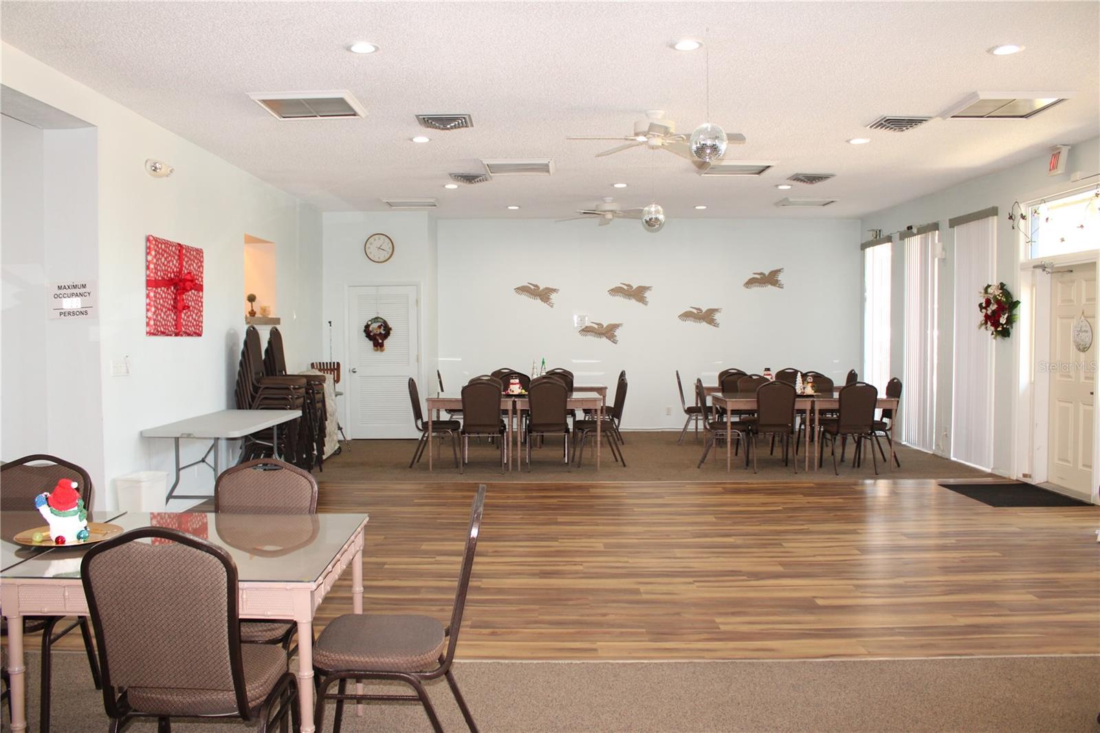 WATERS EDGE 1 CONDO - Residential