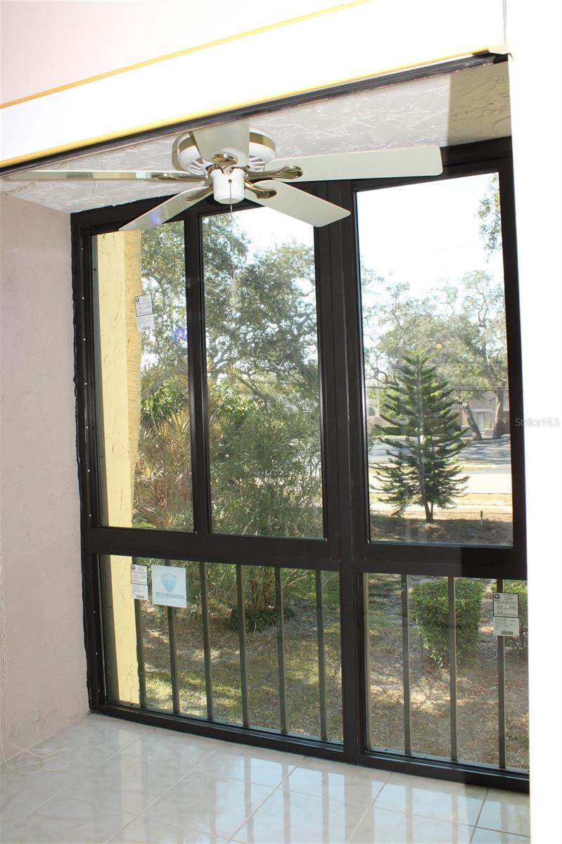 WATERS EDGE 1 CONDO - Residential