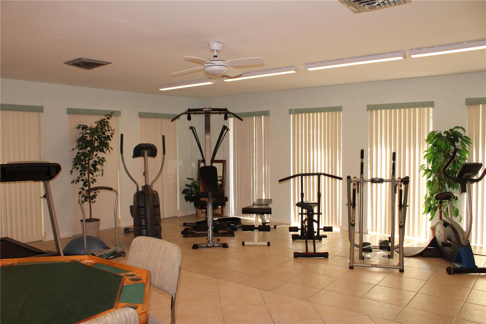 WATERS EDGE 1 CONDO - Residential