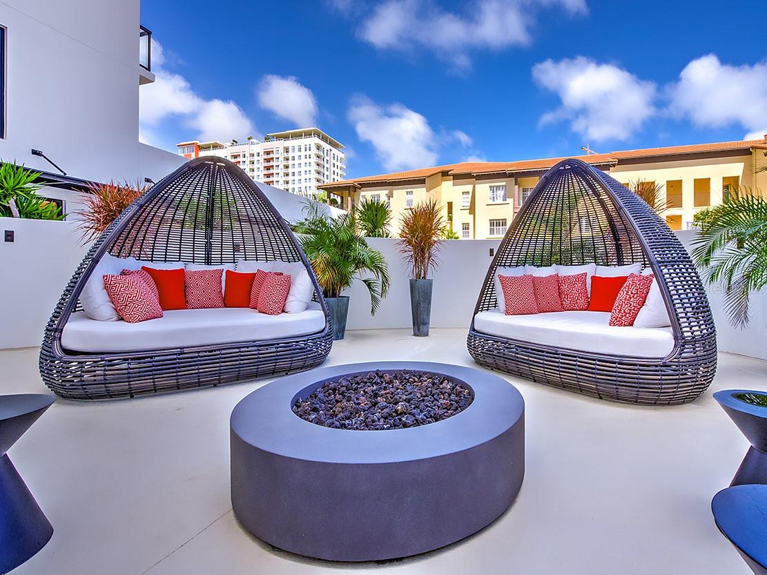 THE SALVADOR - Residential Lease