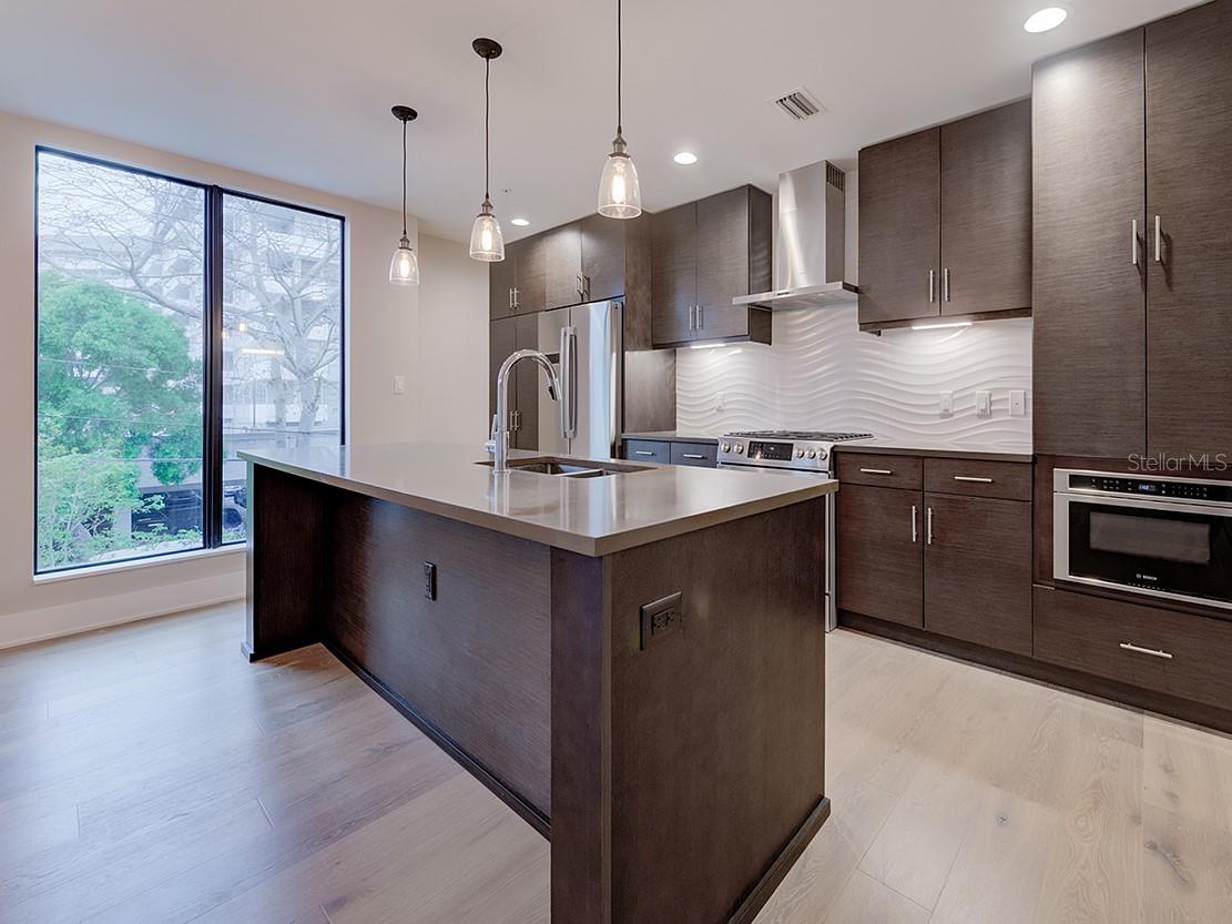 THE SALVADOR - Residential Lease