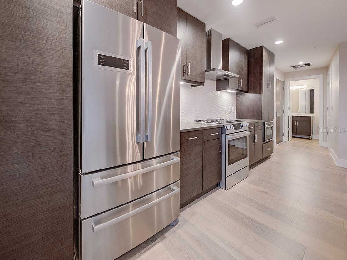 THE SALVADOR - Residential Lease