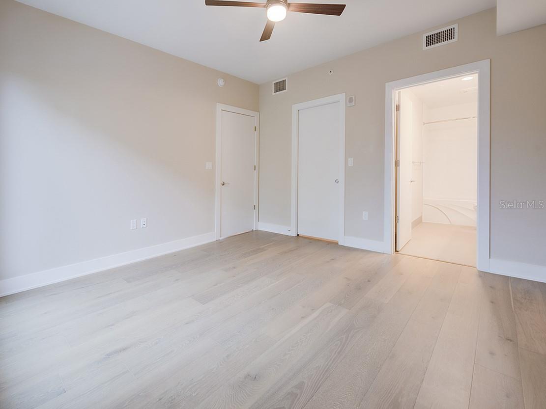 THE SALVADOR - Residential Lease