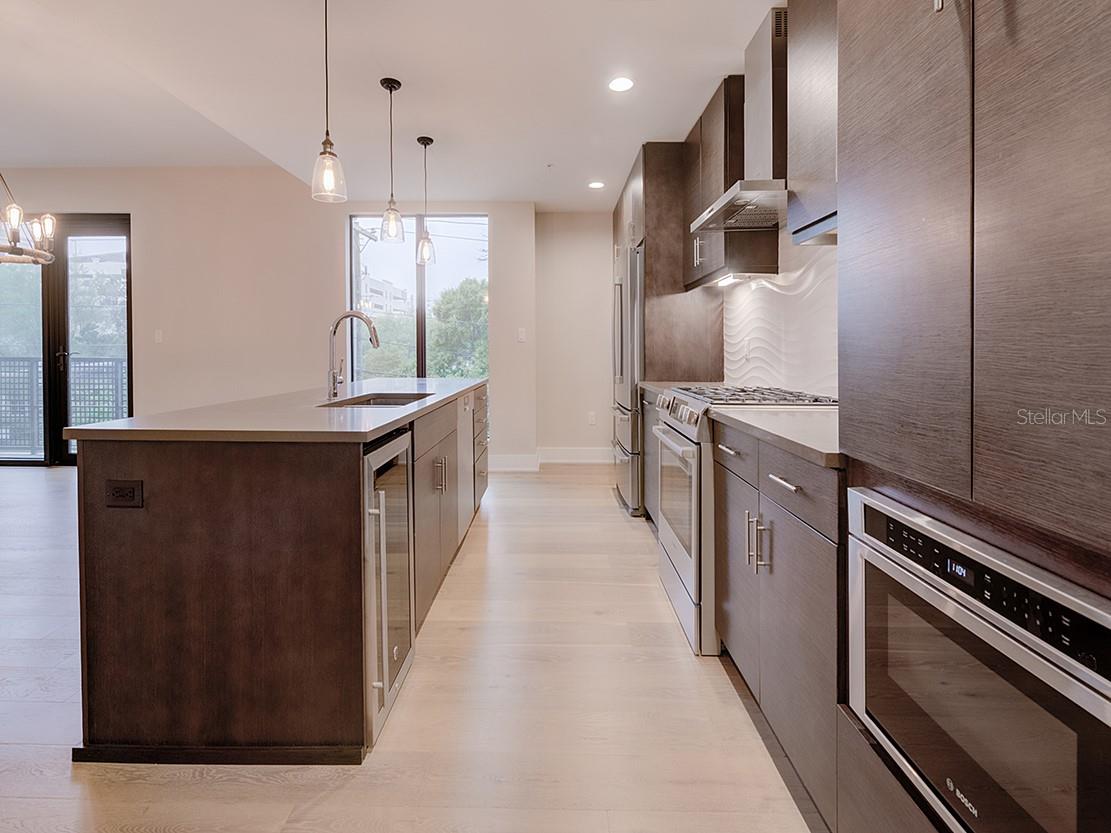 THE SALVADOR - Residential Lease