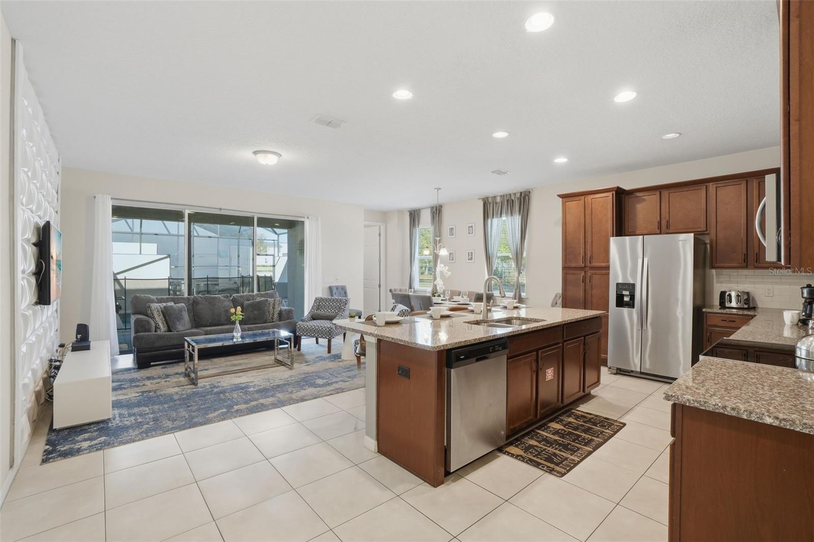 SOLARA RESORT - Residential