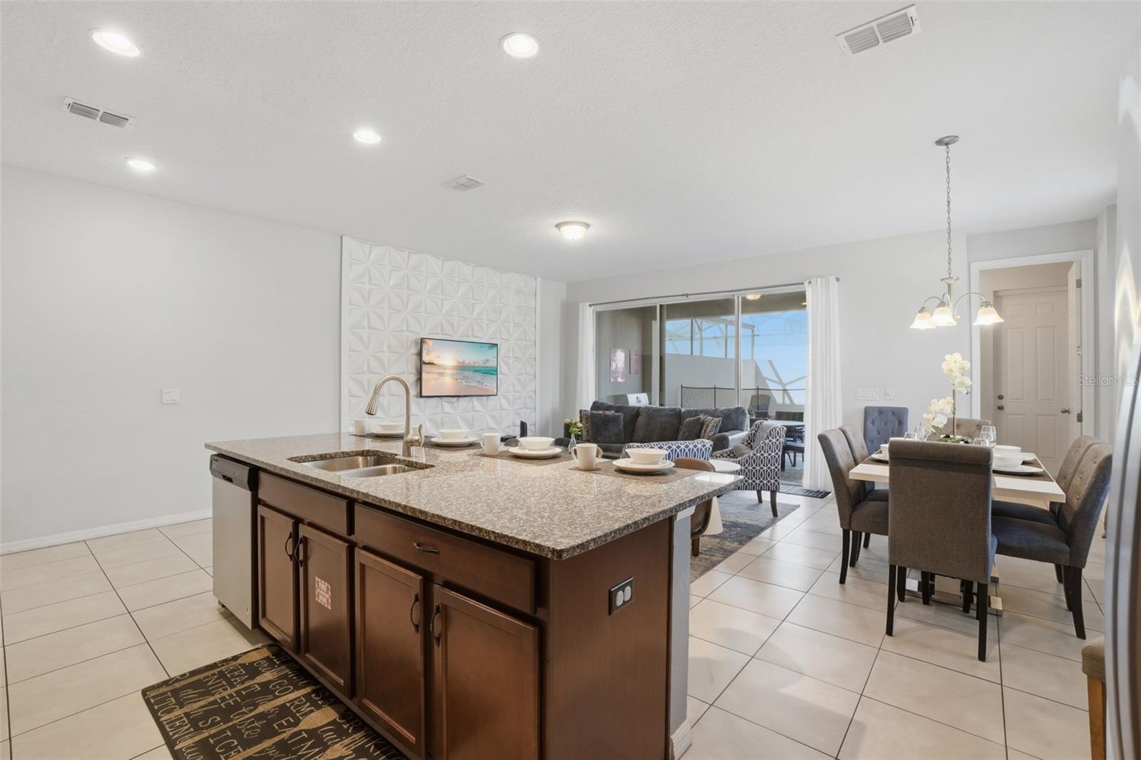 SOLARA RESORT - Residential