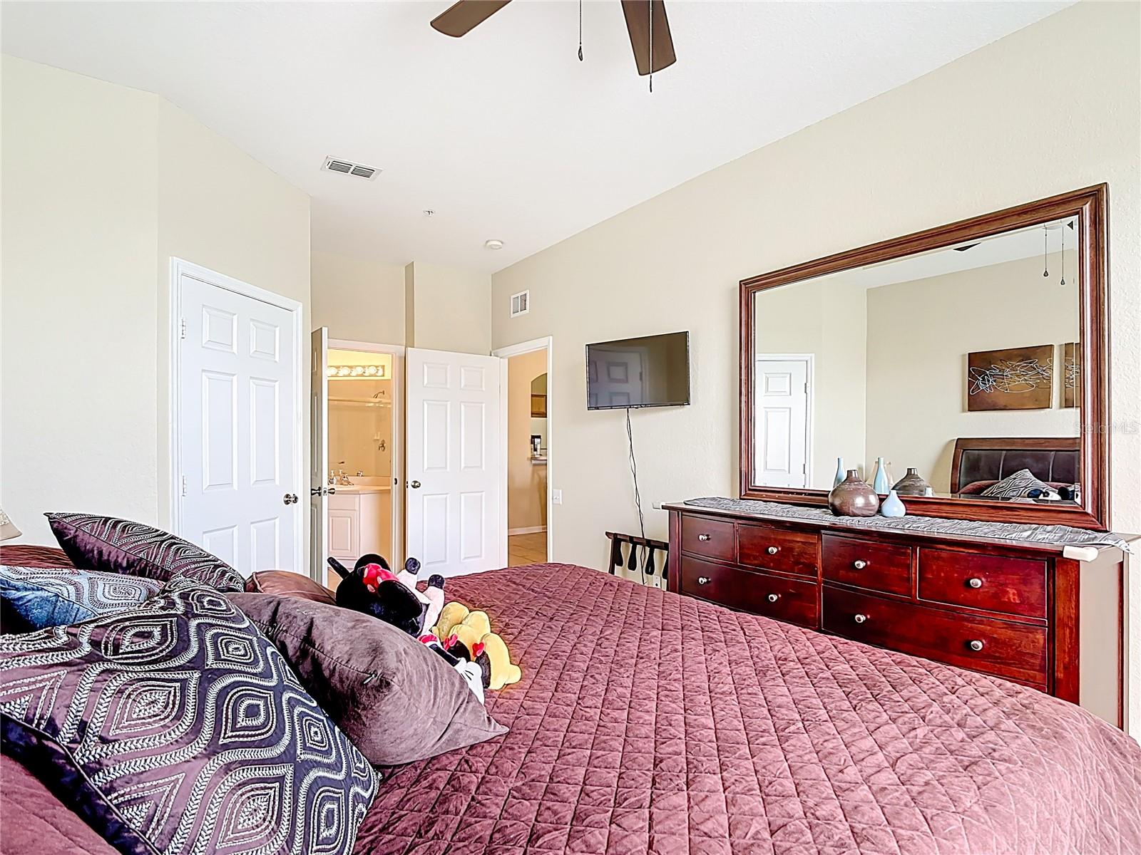 VENTURA AT WINDSOR HILLS CONDO PH 2 - Residential