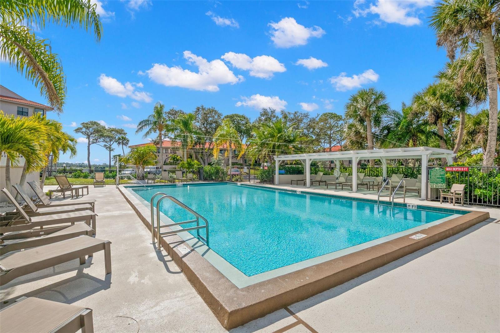 MARINER VILLAGE CLUSTER - Residential