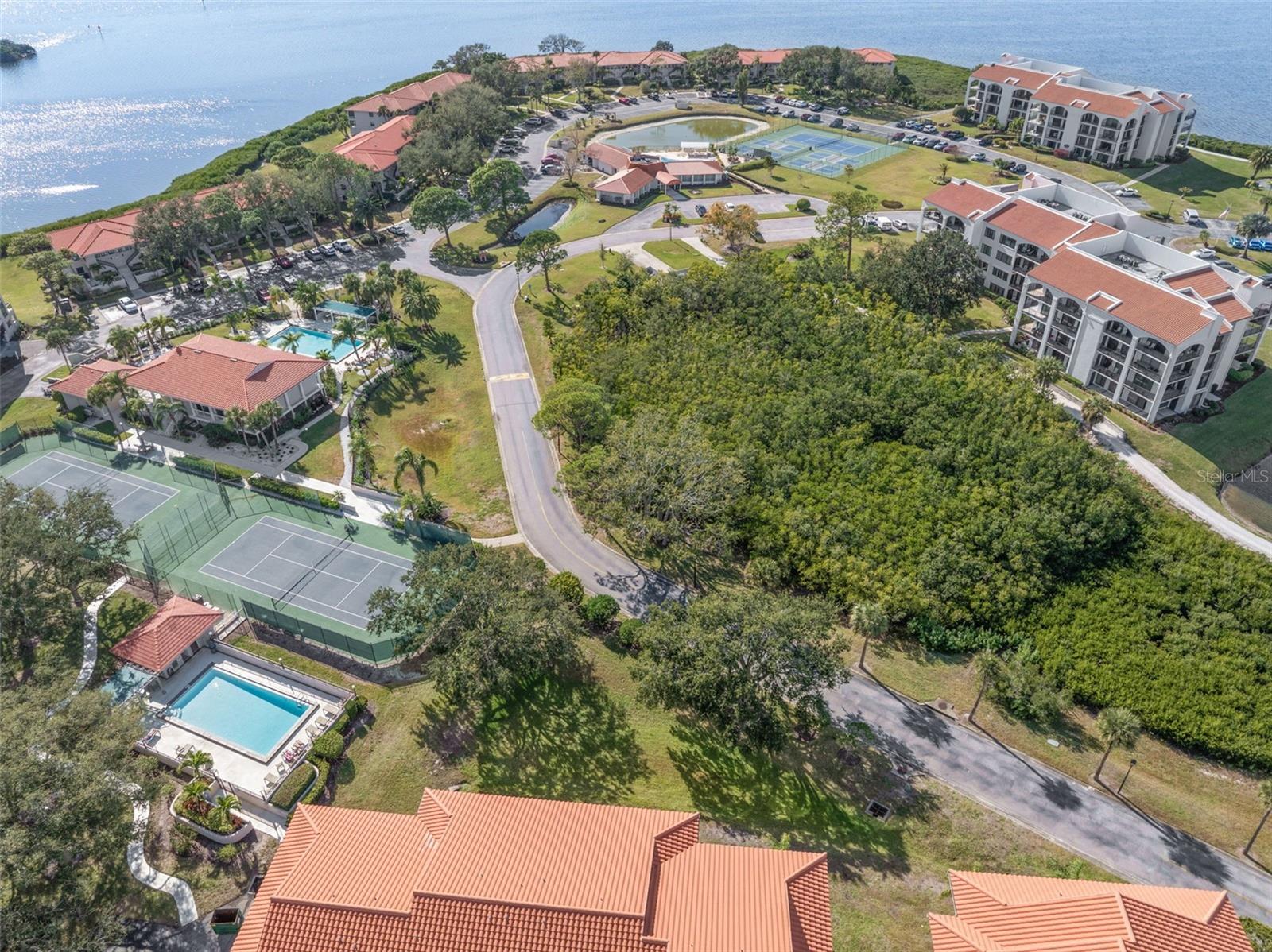 MARINER VILLAGE CLUSTER - Residential