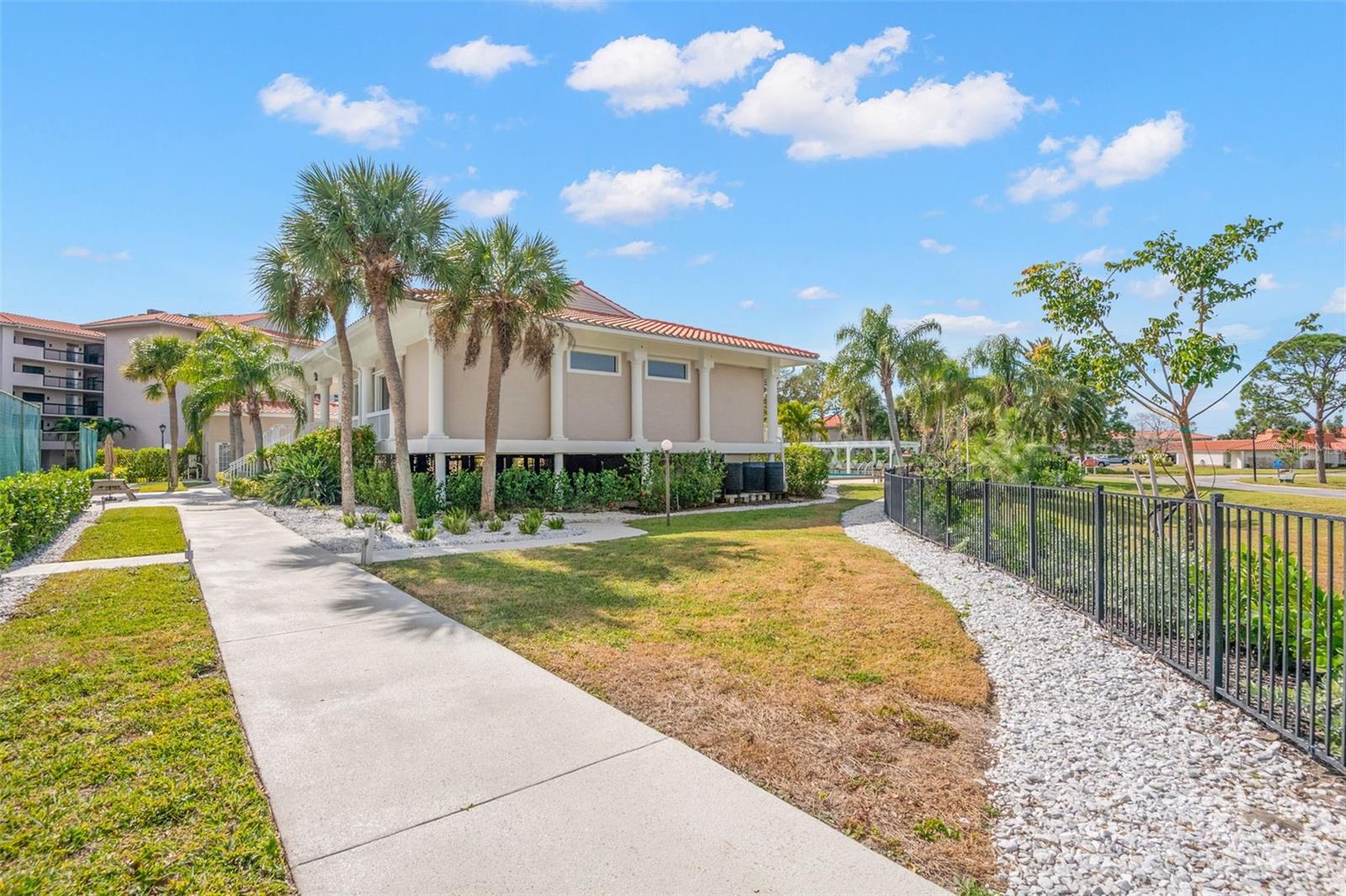 MARINER VILLAGE CLUSTER - Residential