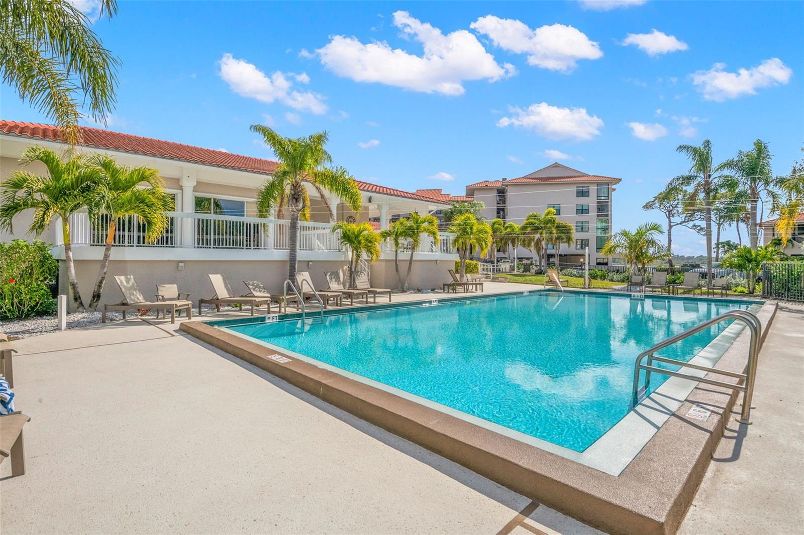 MARINER VILLAGE CLUSTER - Residential