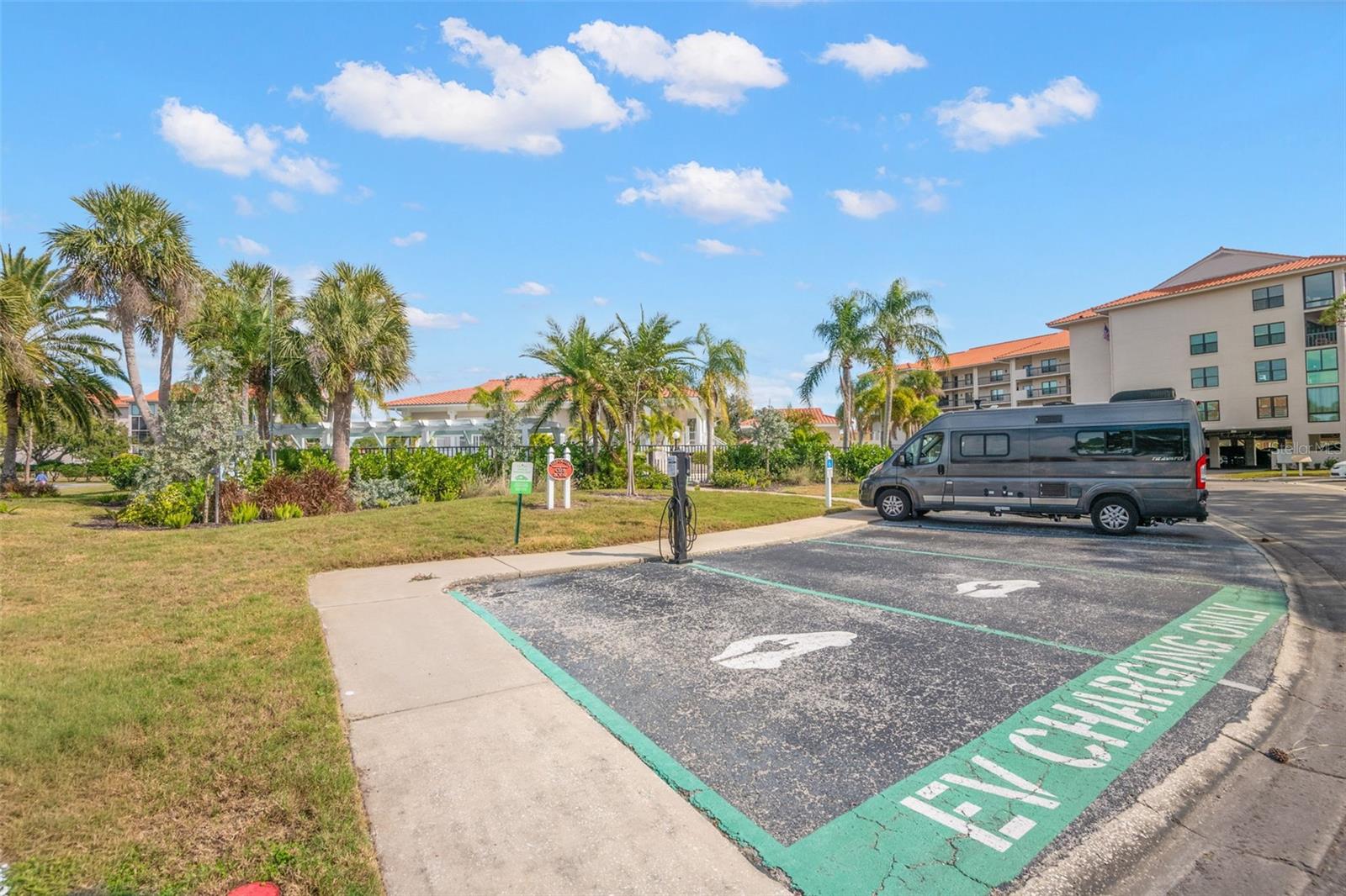 MARINER VILLAGE CLUSTER - Residential