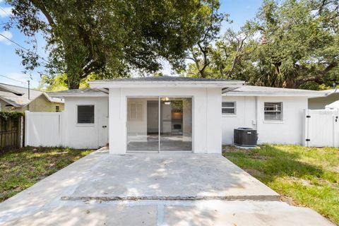 A home in LARGO