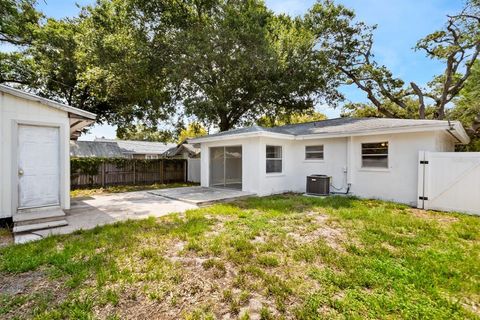 A home in LARGO