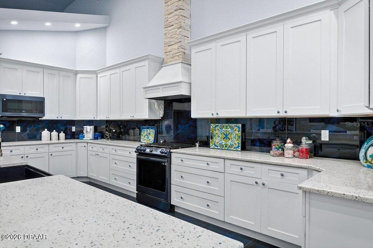 PLANTATION PINES UNFEE SUB 246 - Residential