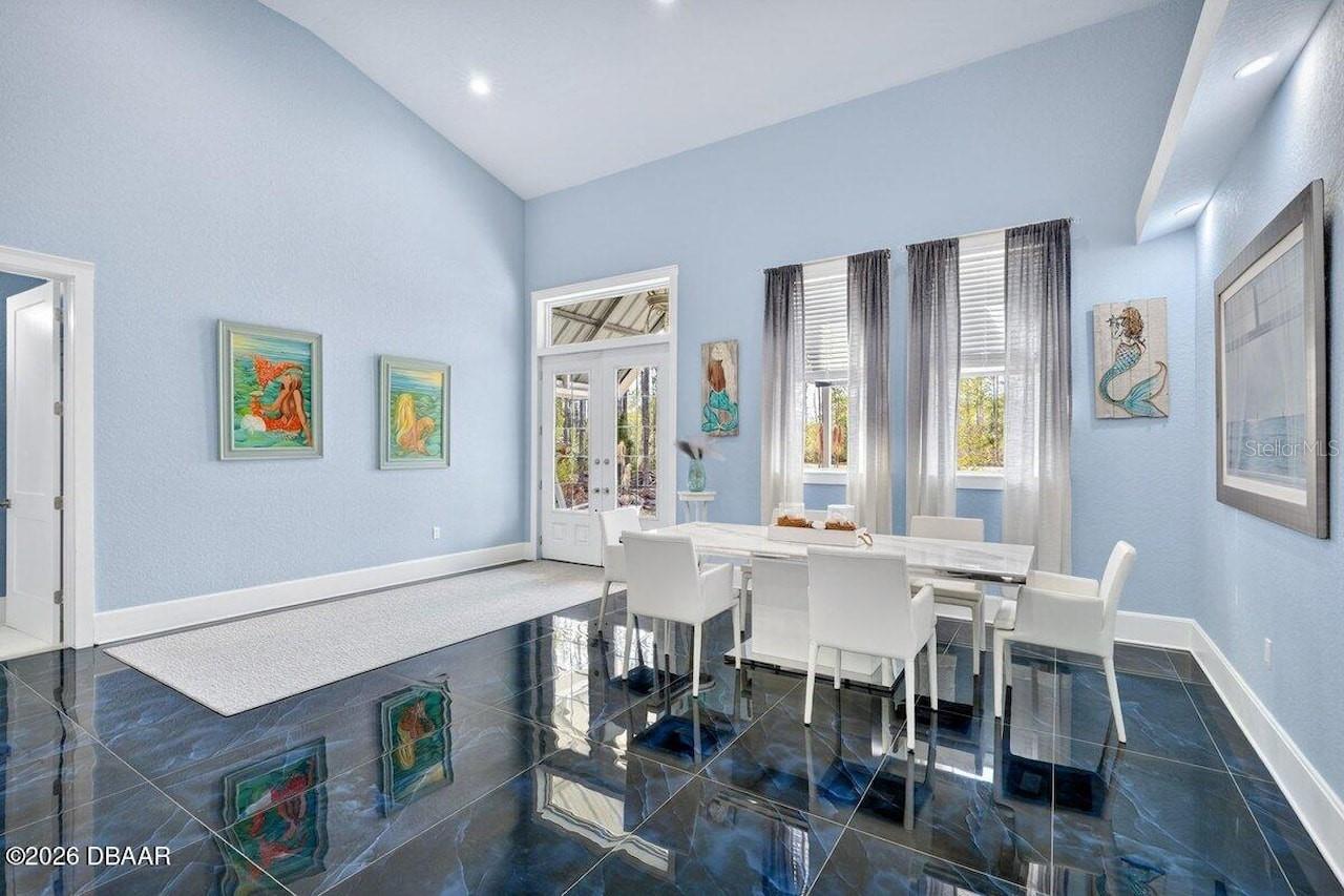 PLANTATION PINES UNFEE SUB 246 - Residential