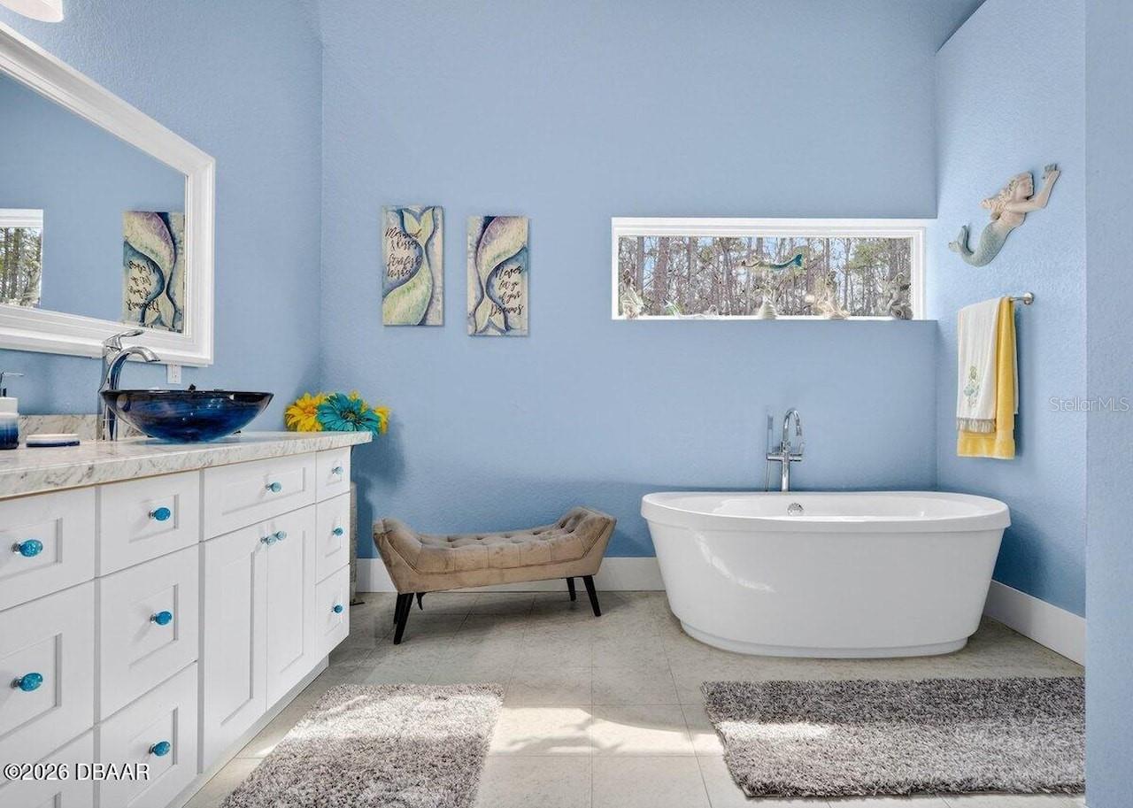 PLANTATION PINES UNFEE SUB 246 - Residential