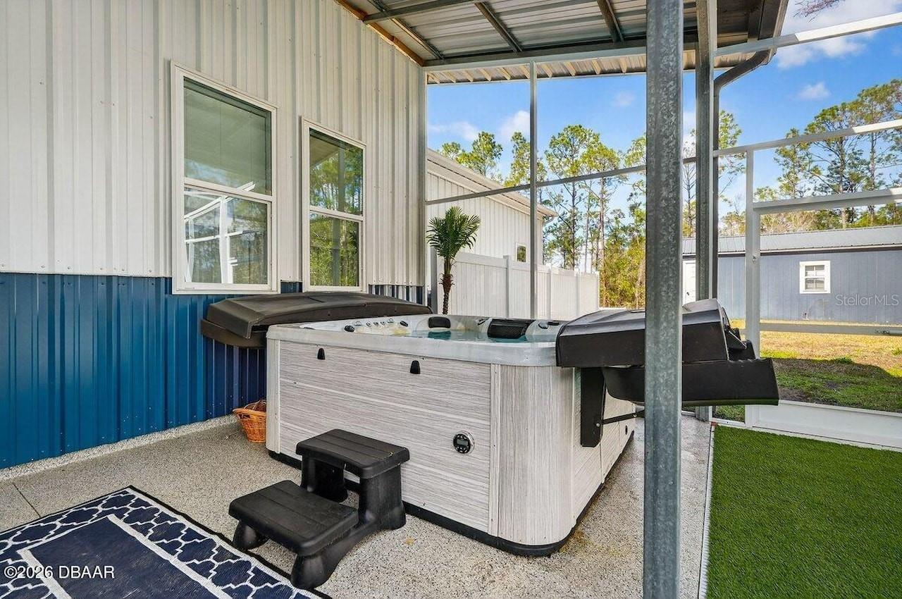 PLANTATION PINES UNFEE SUB 246 - Residential