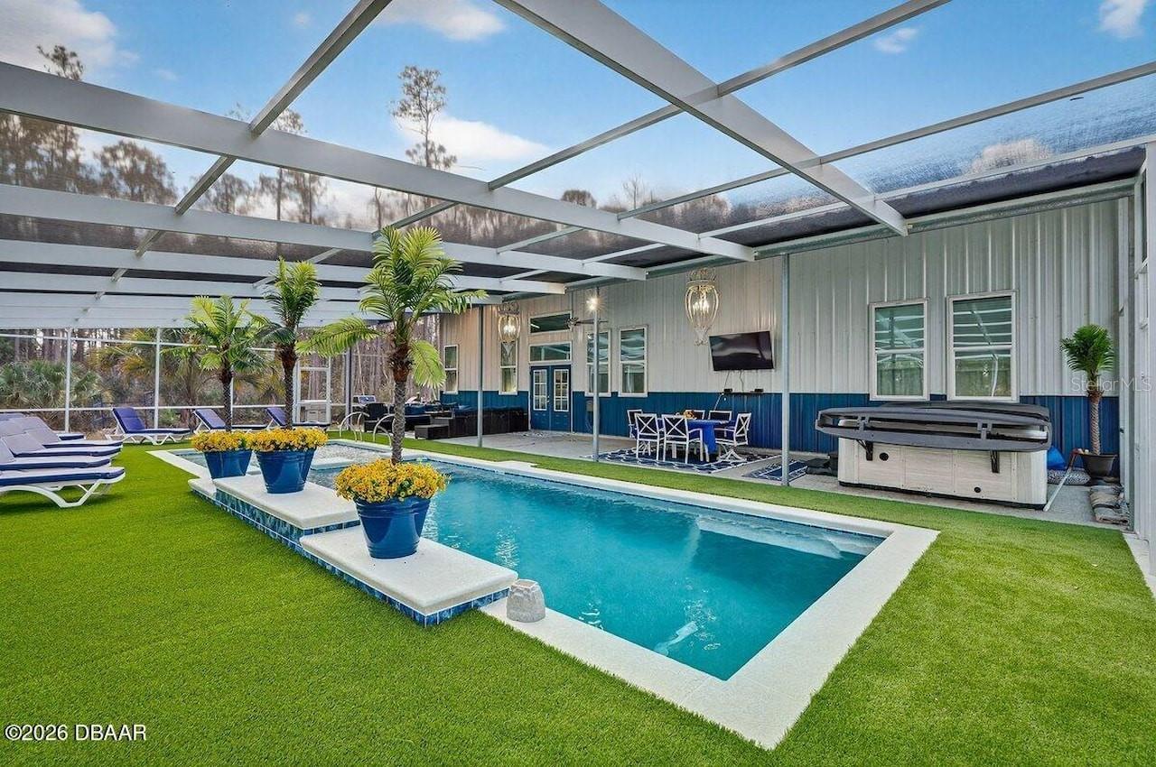 PLANTATION PINES UNFEE SUB 246 - Residential