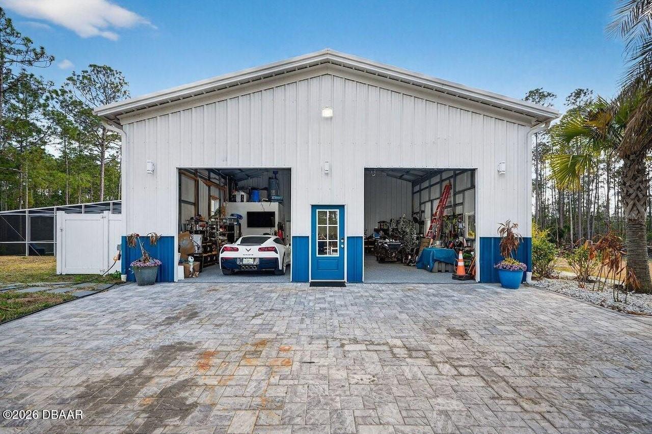 PLANTATION PINES UNFEE SUB 246 - Residential