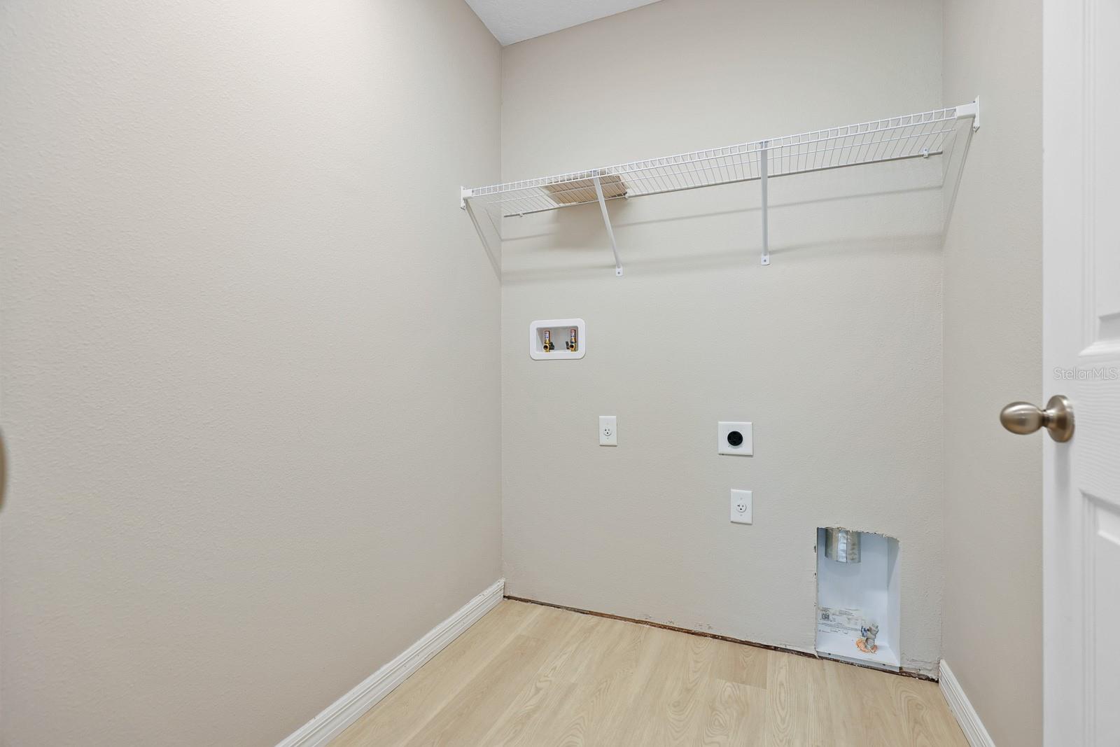 WATERSET WOLF CRK PH A & D1 & - Residential Lease