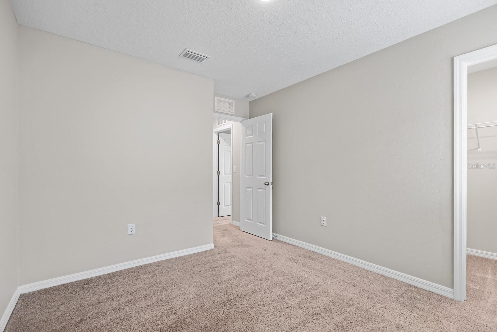 WATERSET WOLF CRK PH A & D1 & - Residential Lease