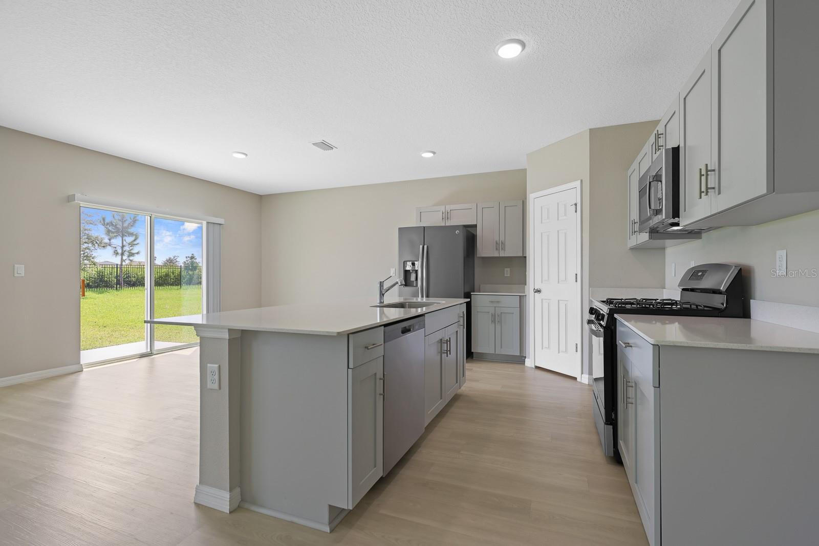 WATERSET WOLF CRK PH A & D1 & - Residential Lease