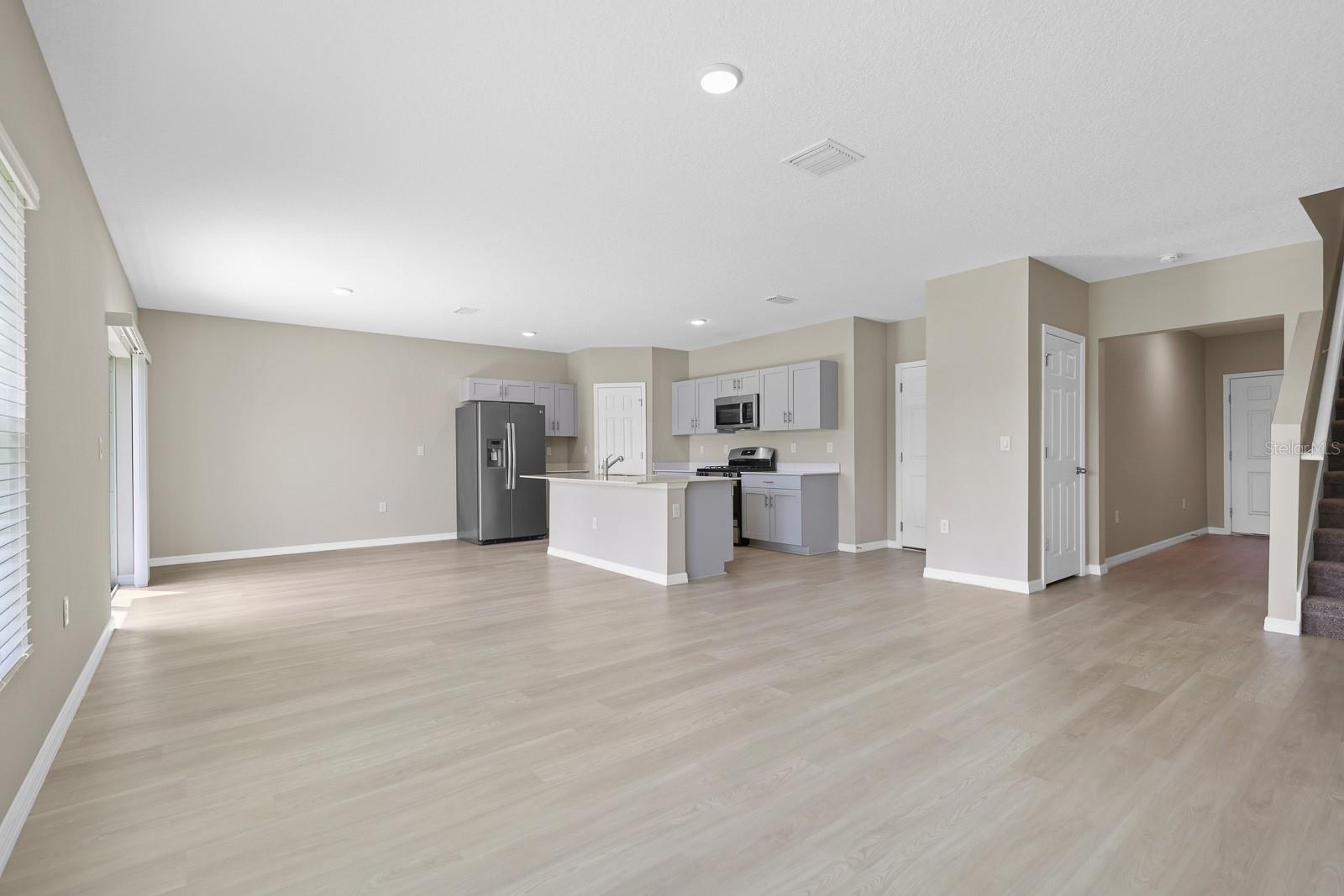 WATERSET WOLF CRK PH A & D1 & - Residential Lease