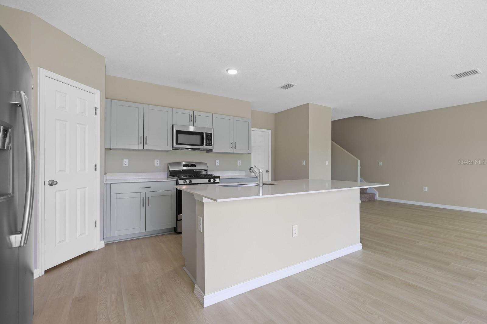 WATERSET WOLF CRK PH A & D1 & - Residential Lease