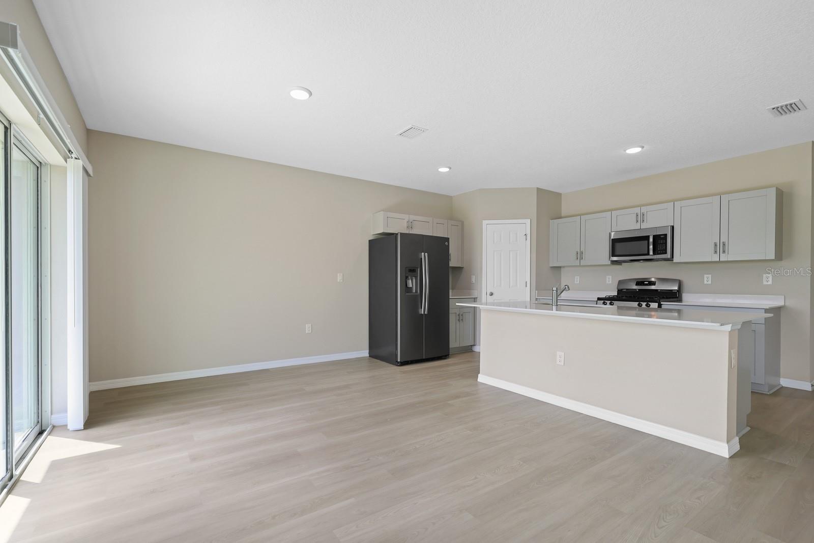 WATERSET WOLF CRK PH A & D1 & - Residential Lease