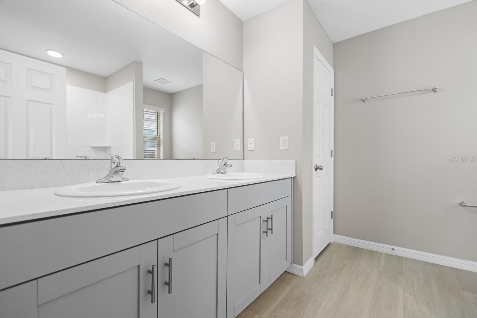 WATERSET WOLF CRK PH A & D1 & - Residential Lease