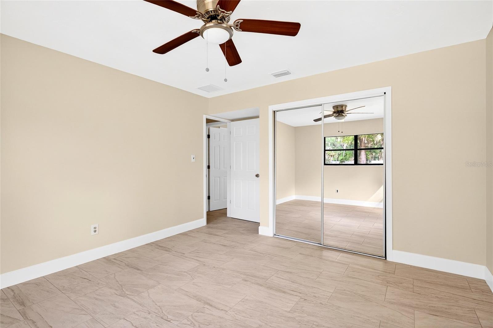 MEADOWBROOK RANCHES 1ST ADD TR - Residential