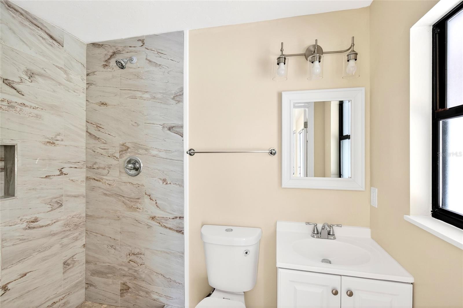 MEADOWBROOK RANCHES 1ST ADD TR - Residential