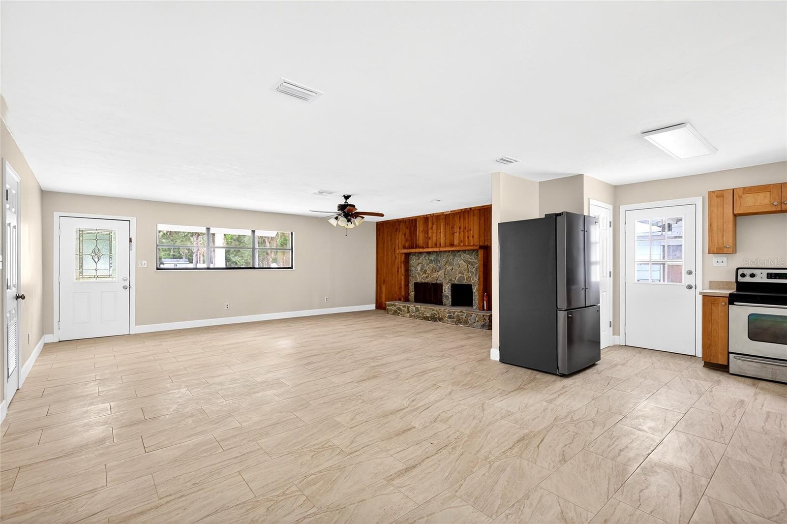 MEADOWBROOK RANCHES 1ST ADD TR - Residential