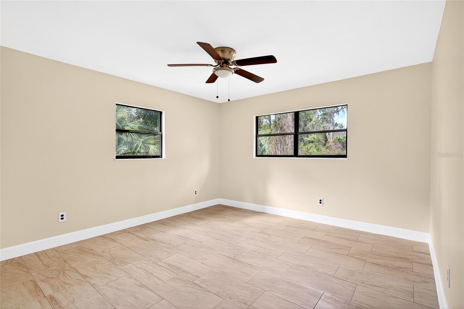 MEADOWBROOK RANCHES 1ST ADD TR - Residential