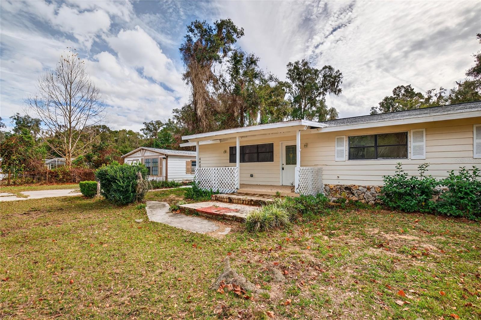 MEADOWBROOK RANCHES 1ST ADD TR - Residential