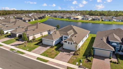 A home in PALMETTO