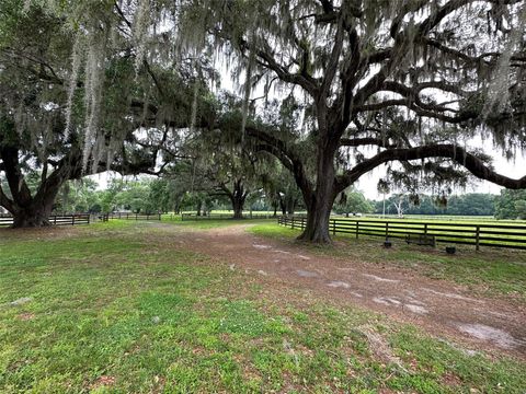 Tiny photo for 4101 NW 89th Place, Ocala, FL 34482 (MLS # OM676140)