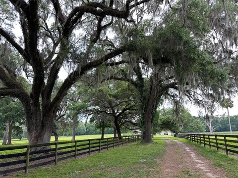 Tiny photo for 4101 NW 89th Place, Ocala, FL 34482 (MLS # OM676140)